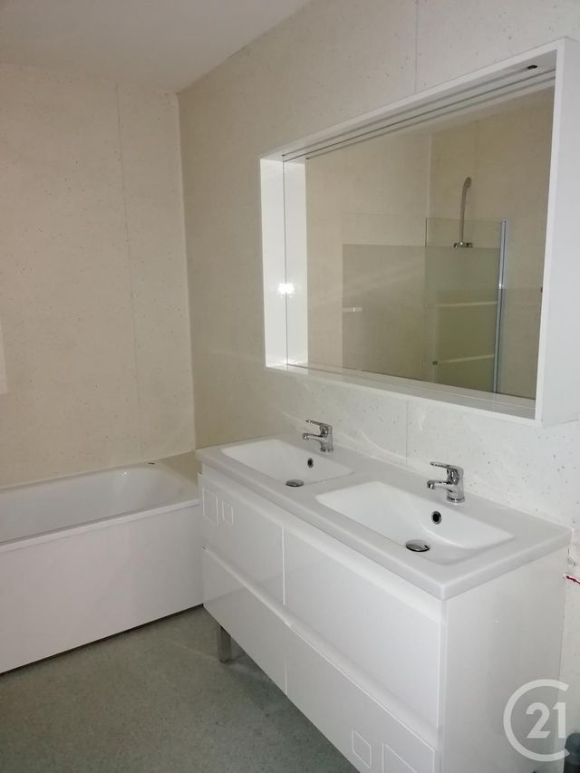 Appartement T3 à louer - 3 pièces - 71.03 m2 - GAILLAC - 81 - MIDI-PYRENEES - Century 21 Actif Immobilier Appartement T3 à louer - 3 pièces - 71.03 m2 - GAILLAC - 81 - MIDI-PYRENEES - Century 21 Actif Immobilier