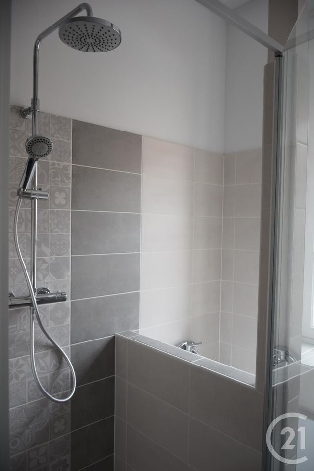 Appartement T3 à louer - 3 pièces - 77.79 m2 - GAILLAC - 81 - MIDI-PYRENEES - Century 21 Actif Immobilier Appartement T3 à louer - 3 pièces - 77.79 m2 - GAILLAC - 81 - MIDI-PYRENEES - Century 21 Actif Immobilier