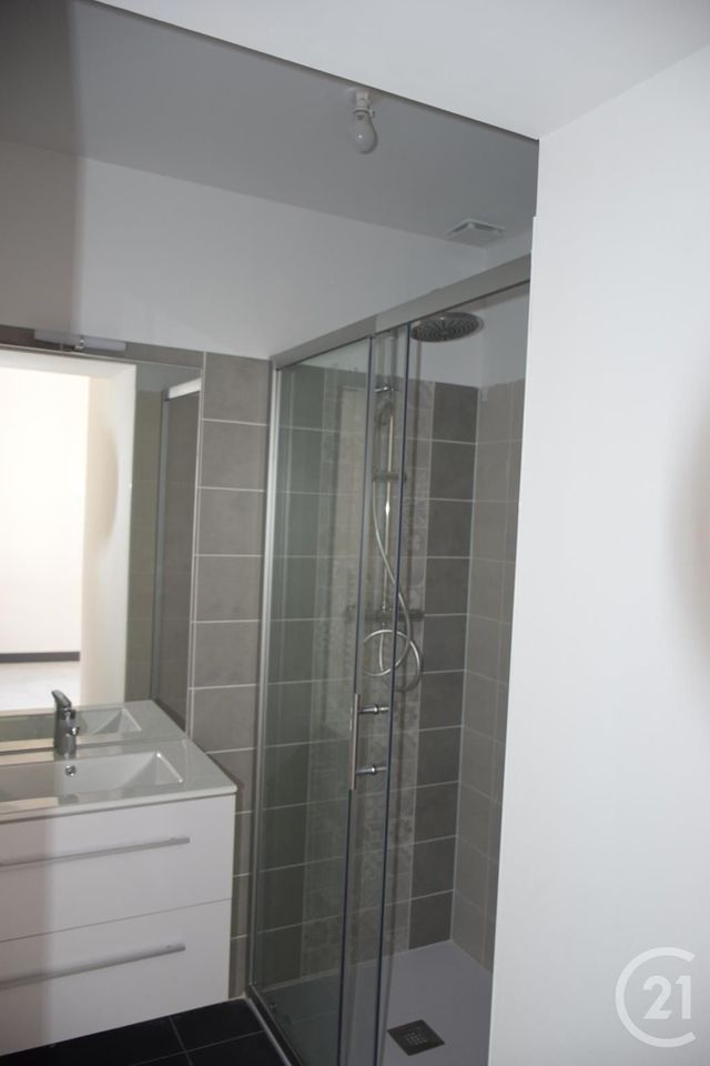 Afficher la photo en grand Appartement T3 à louer - 3 pièces - 64.59 m2 - GAILLAC - 81 - MIDI-PYRENEES - Century 21 Actif Immobilier