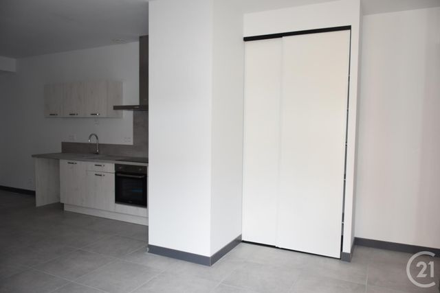 Afficher la photo en grand Appartement T3 à louer - 3 pièces - 64.59 m2 - GAILLAC - 81 - MIDI-PYRENEES - Century 21 Actif Immobilier