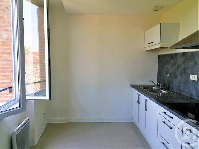 Afficher la photo en grand Appartement T2 à louer - 2 pièces - 50.0 m2 - GAILLAC - 81 - MIDI-PYRENEES - Century 21 Actif Immobilier