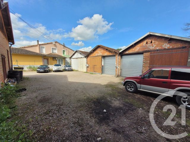 Afficher la photo en grand immeuble à vendre - 700.0 m2 - GAILLAC - 81 - MIDI-PYRENEES - Century 21 Actif Immobilier
