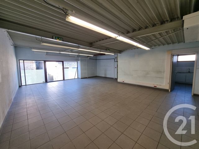 Appartement Local à louer - 1 pièce - 113.57 m2 - CASTELNAU DE MONTMIRAL - 81 - MIDI-PYRENEES - Century 21 Actif Immobilier